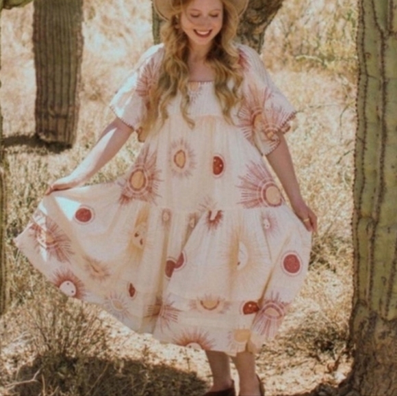 Urban Outfiters Boho Sunshine Celestial Moon Print Oversized Tiered Midi Dress - Picture 1 of 12